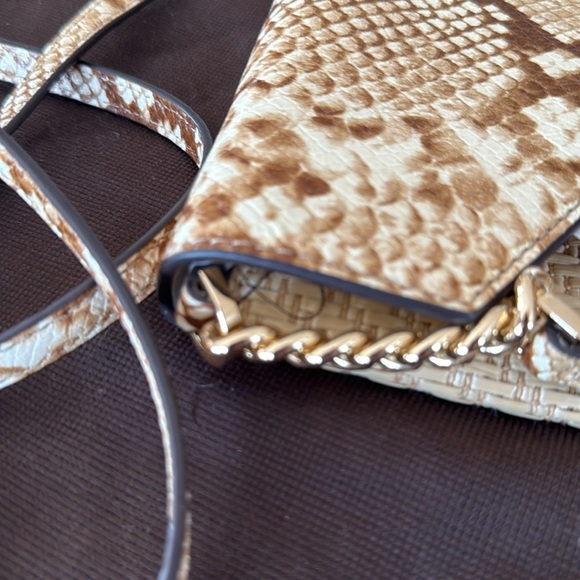 Michael Kors straw python capsule envelope clutch. - Picture 3 of 12